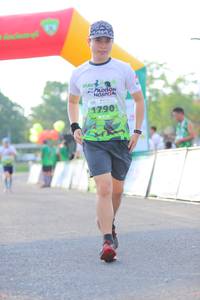 BIB: 1790
                            <button type="button" onclick="openModal(3653367)" class="btn btn-primary btn-sm float-right btn-popup" data-toggle="modal" data-target=".modal-high-quality">
                        <i class="fas fa-shopping-cart"></i> Add to Cart
                    </button>
                                            <button type="button" onclick="isThisMe(3653367, true)" class="btn btn-success btn-sm float-right btn-popup btn-isme hidden" data-toggle="tooltip" data-placement="bottom" title="นี่คือรูปของคุณใช่ไหม คลิกที่นี่เพื่อเอาเข้าอัลบั้ม">
                        <i class="fas fa-plus"></i> Add to album
                    </button>
                    <button type="button" onclick="isThisMe(3653367, false)" class="btn btn-warning btn-sm float-right btn-popup btn-isnotme hidden">
                        <i class="fas fa-ban"></i> Remove from album
                    </button>